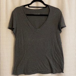 Everlane gray v neck tee in VG condition 3 for 20